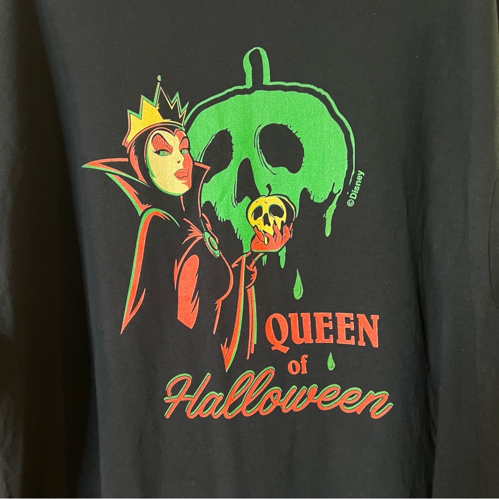 2X Disney Villain Tee - NWOT